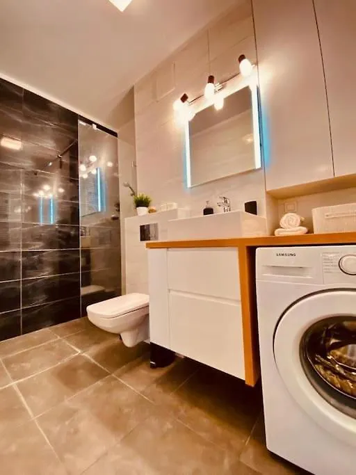 Spacious,Stylish And Comfortable 2 Room Apartment With Million Dollar View Warsaw Poland